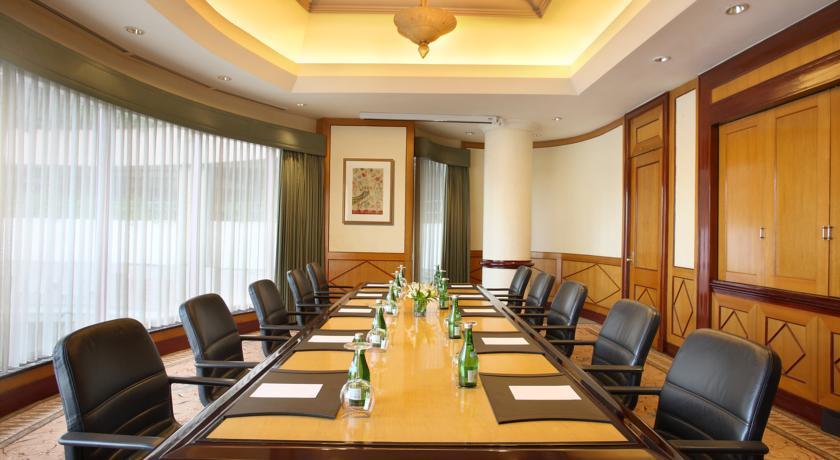 Hotel Sheraton & Towers
