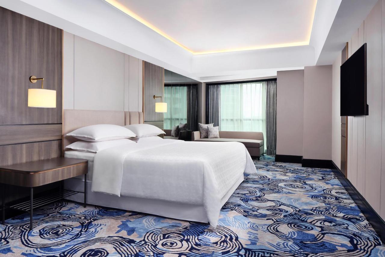 Hotel Sheraton & Towers Surabaya