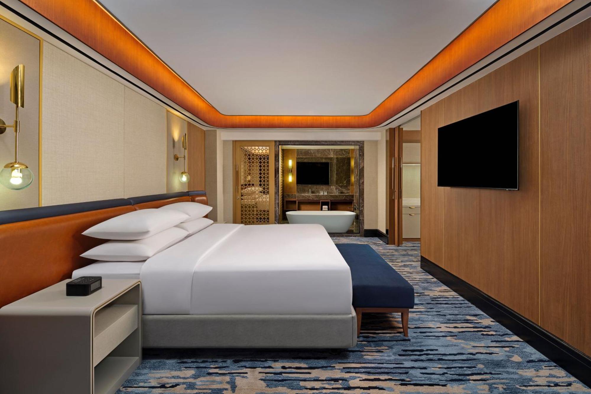 Sheraton & Towers 5* Surabaya