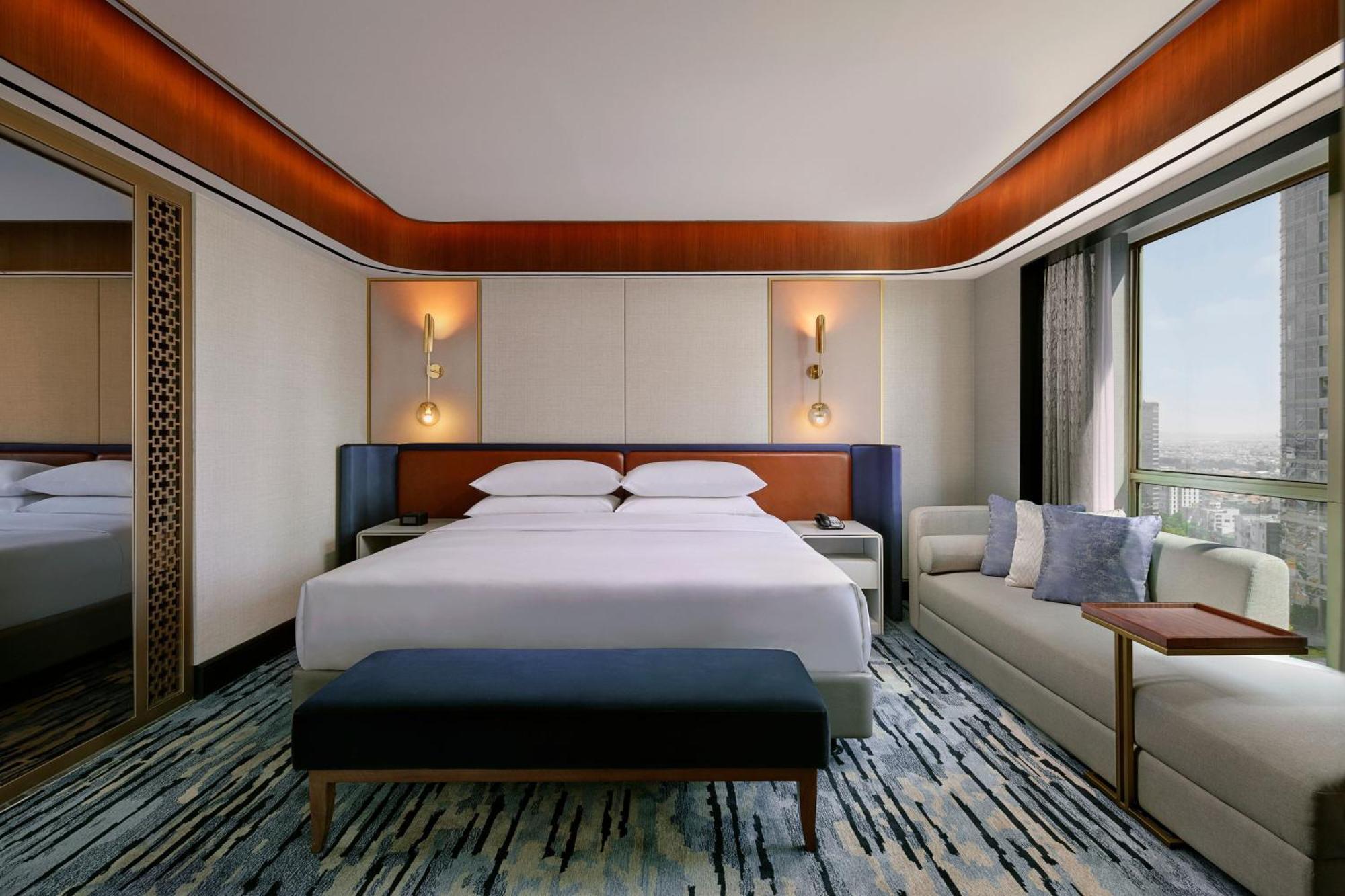 Sheraton & Towers 5*