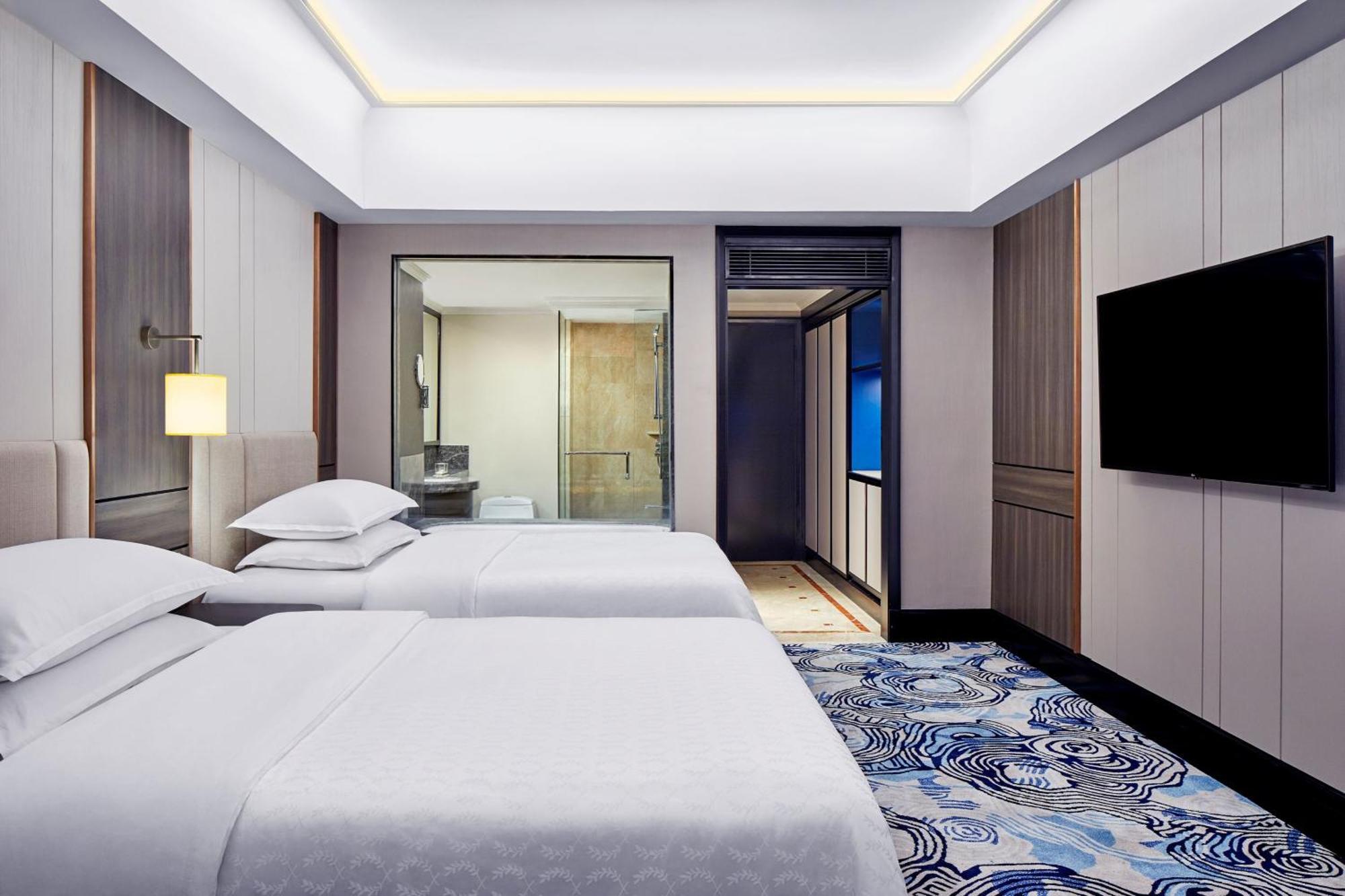 Sheraton & Towers 5* Surabaya