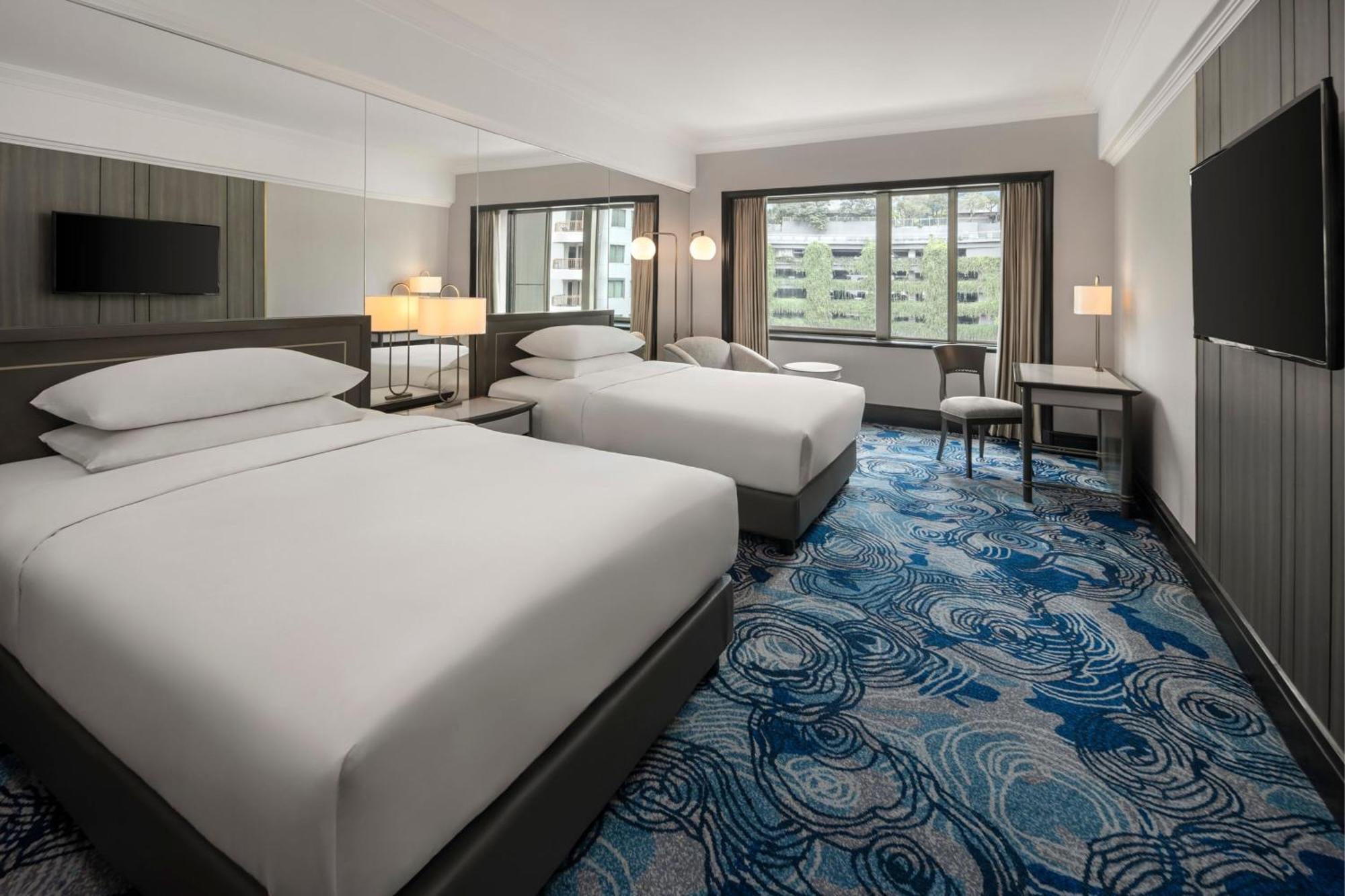 Sheraton & Towers Hotel